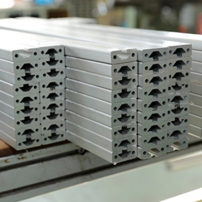 comprare Fornitore professionale Profilo di estrusione di alluminio flessibile personalizzato per la produzione di parti e stampi online manufacture