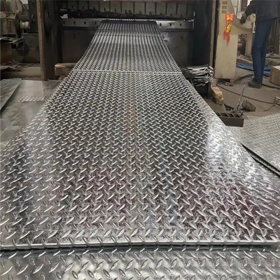 Strato a quadretti di alluminio su ordinazione Diamond Plate Anti Slip Ribbed 200mm